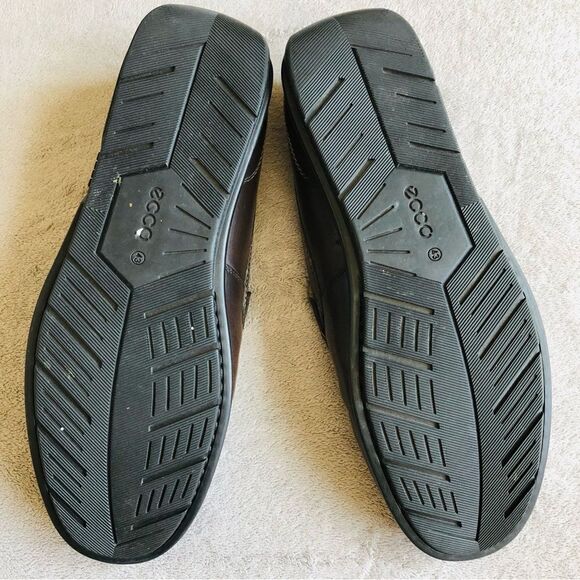 Ecco Men’s Brown Classic Moc 2.0 Loafer - Picture 10 of 16